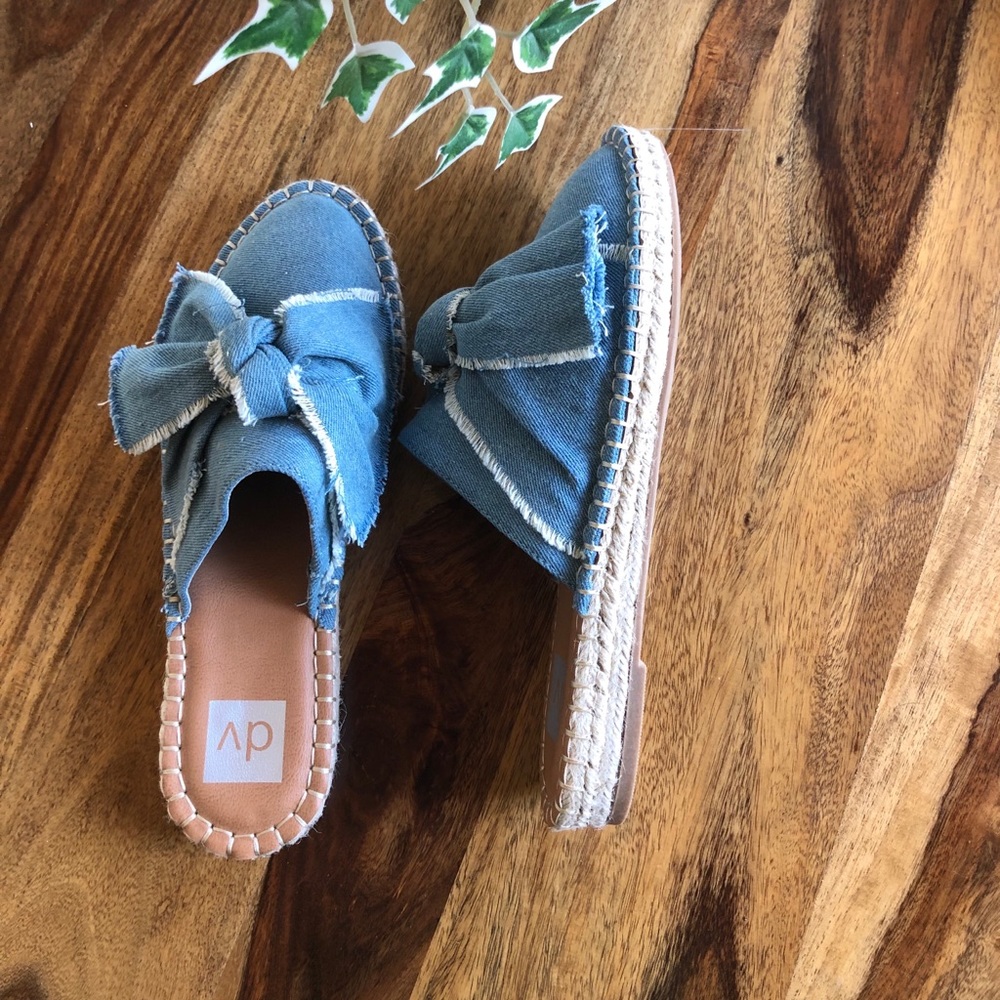 Slip on flats